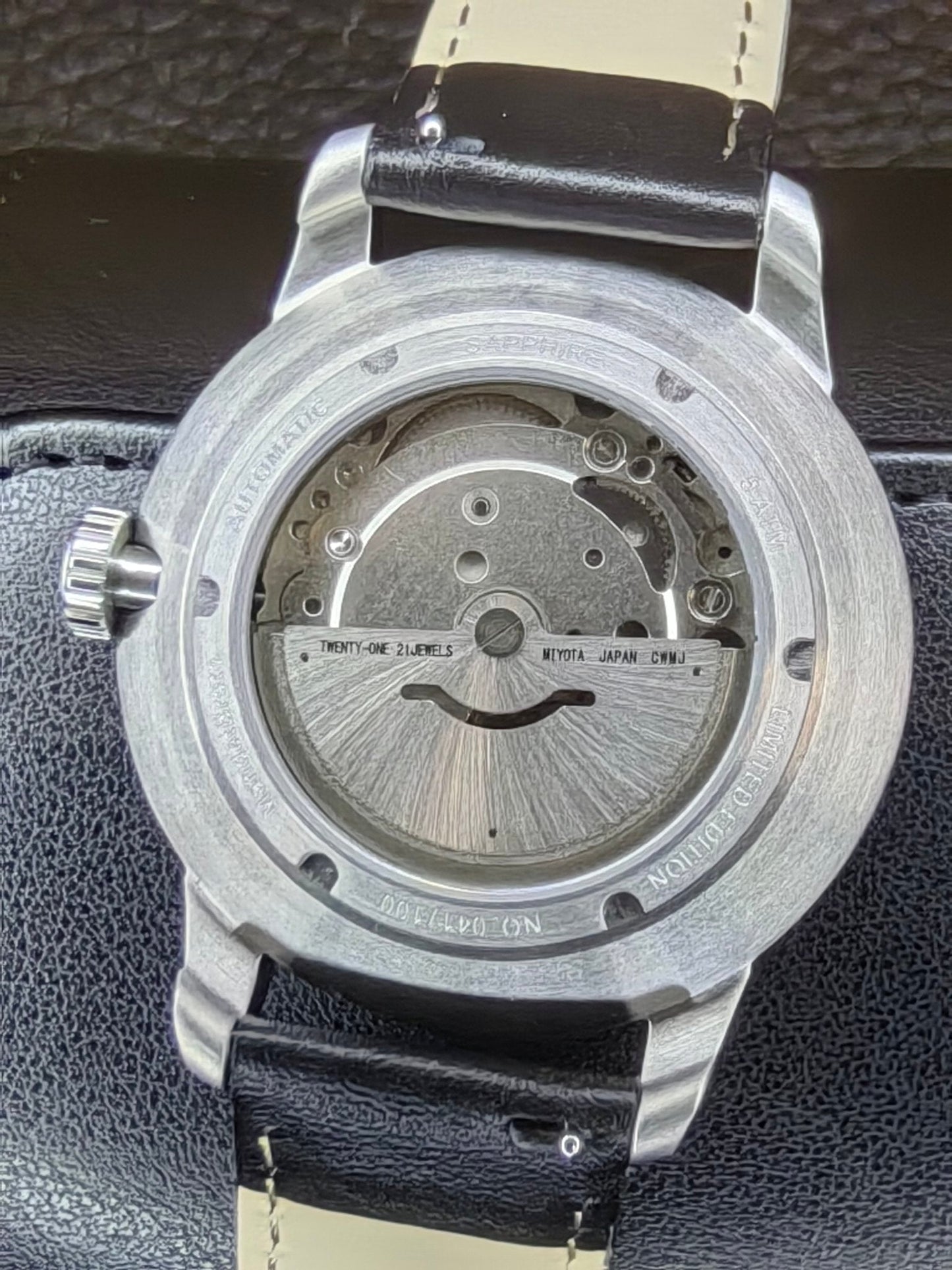 ロイヤルブルー